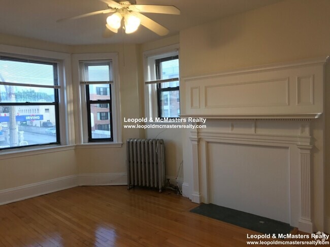 Building Photo - 439 Cambridge St