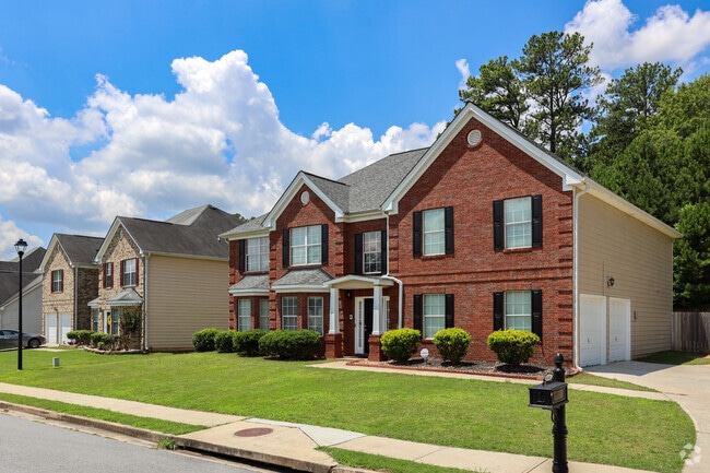 Forest Park's homes have decent sized yardage and long driveways.