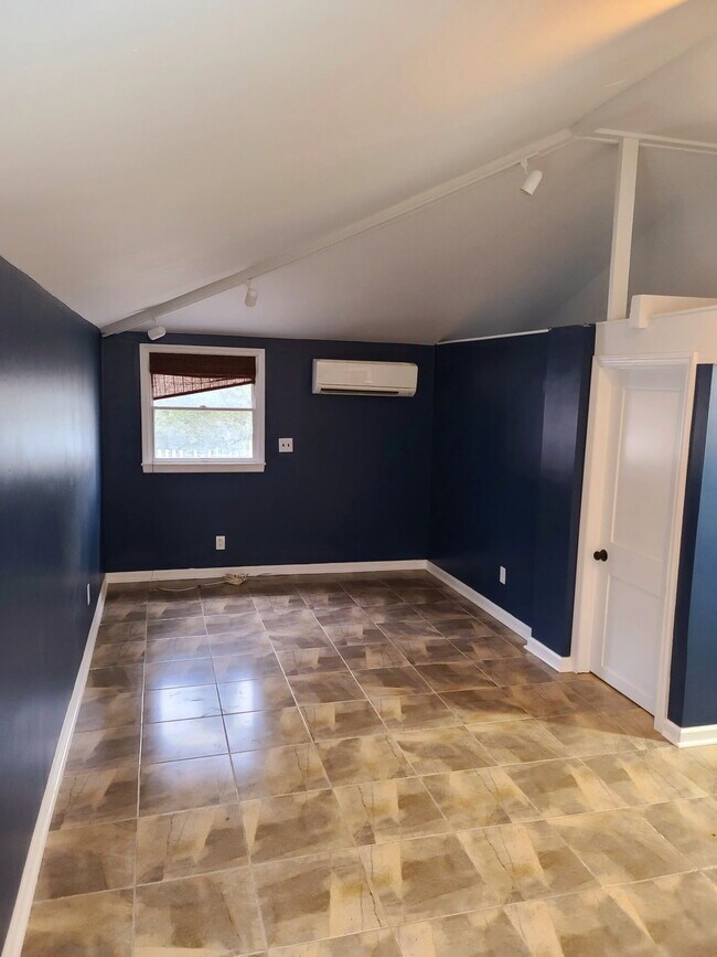 Foto del edificio - 133 N Country Rd