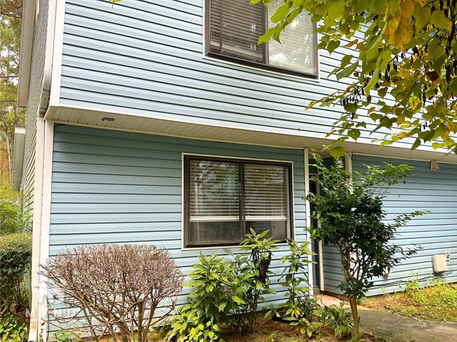 Building Photo - 8602 Creekwood Way Building Photo - 8602 Creekwood Way