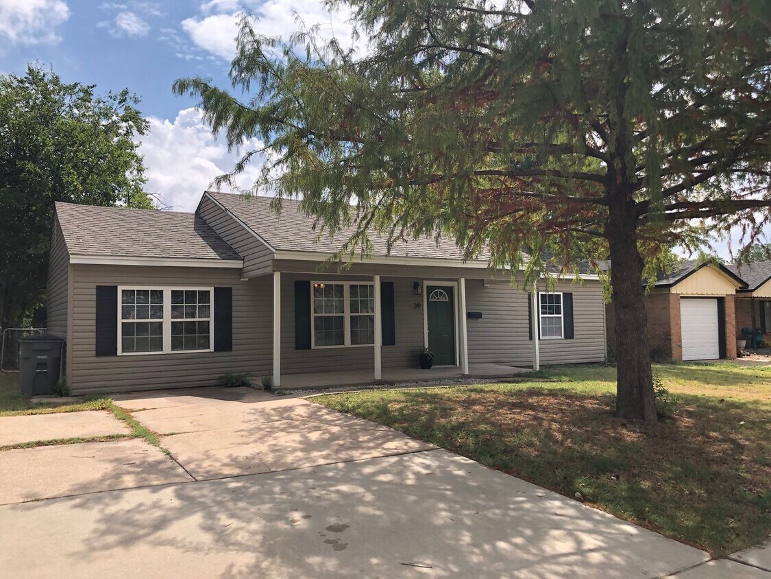 Primary Photo - 39 NW 31st Street
