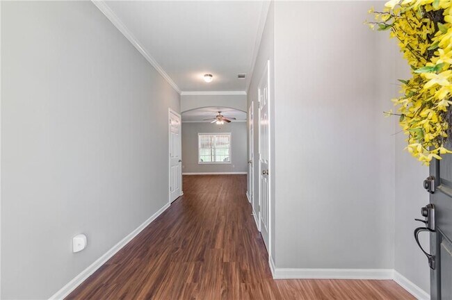 Building Photo - 134 Lexington Parke Dr