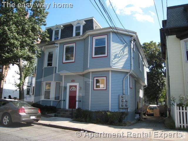 Building Photo - 79 Walnut St
