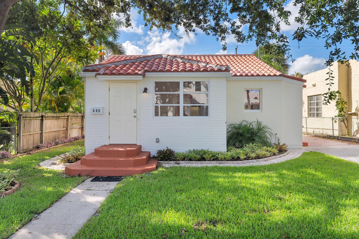 Foto principal - 608 Sunset Rd