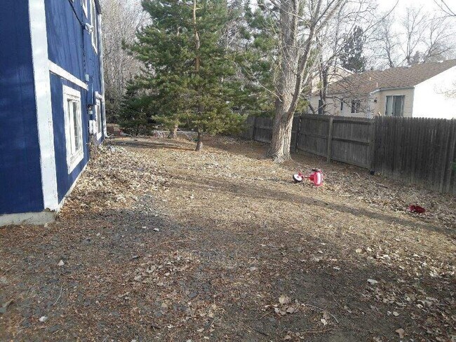 Building Photo - Beautiful Home with quiet location in West...