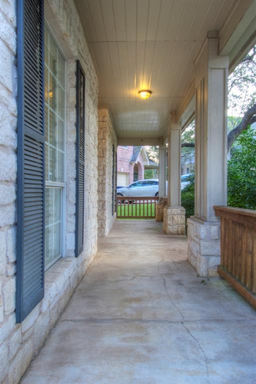 Building Photo - 1625 Chesterwood Cove