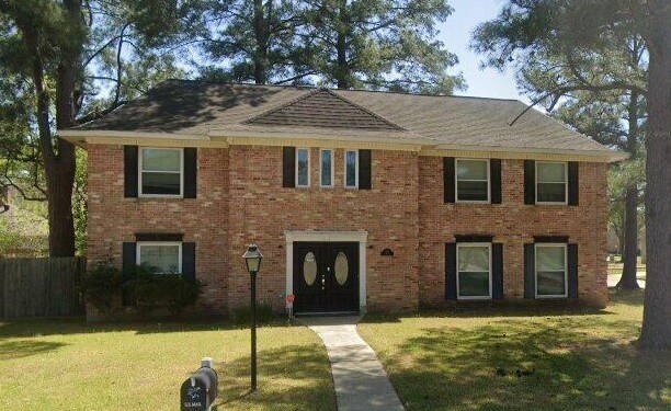 Foto principal - 8123 Theisswood Rd