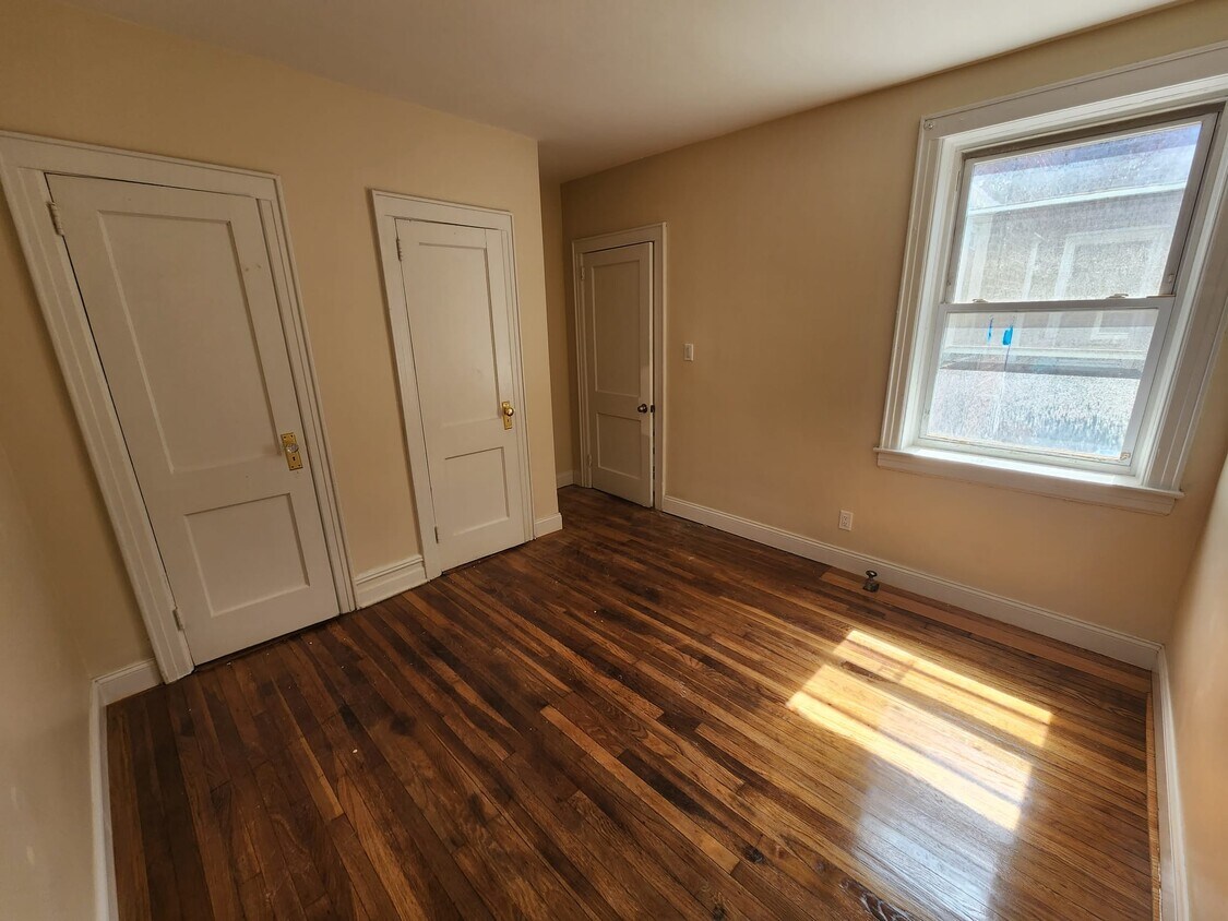 11865165 Farmers Blvd, Queens, NY 11412 House Rental in Queens, NY