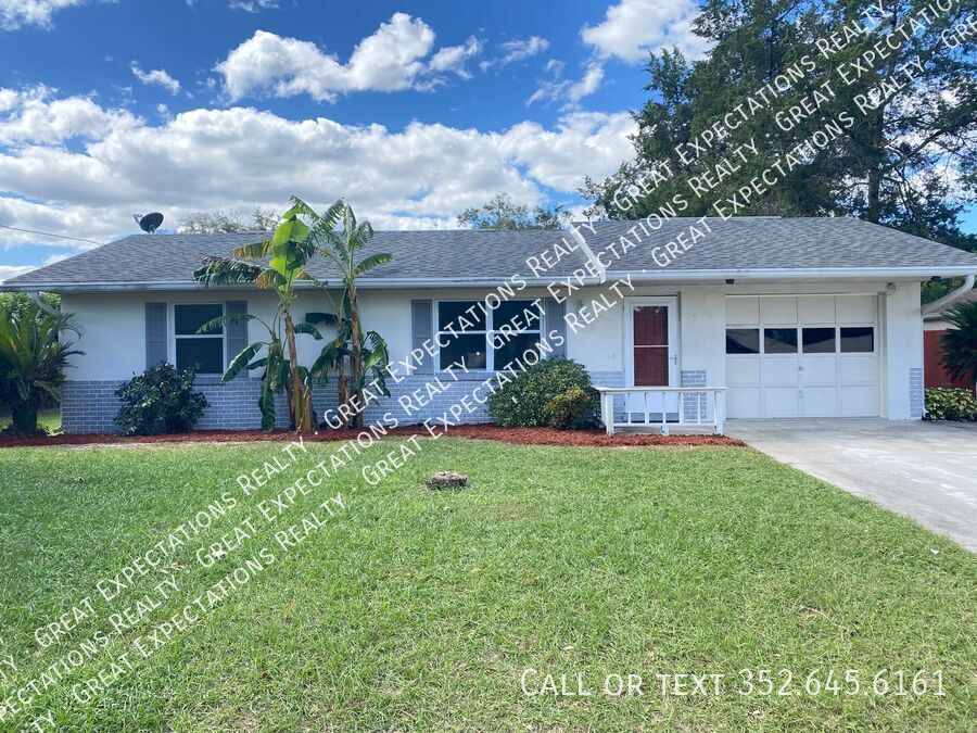 Primary Photo - Two Bedroom Home In Belleview