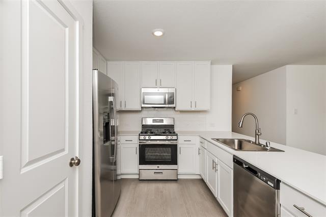 Building Photo - 2732 Mistwood Dr