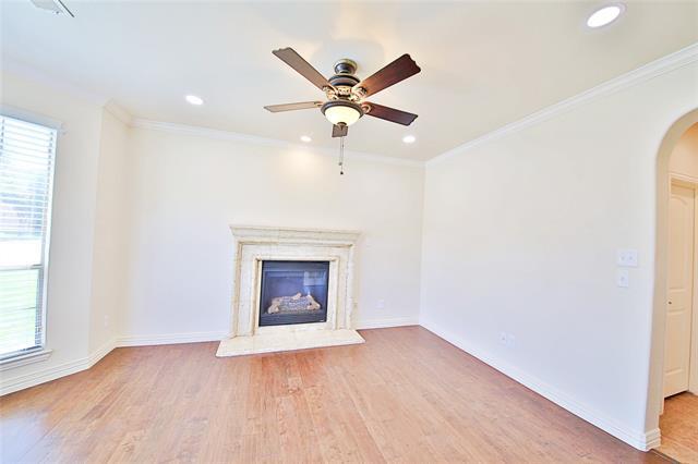 Foto del edificio - 778 Fall River Dr