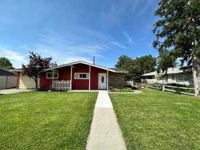 Building Photo - 2202 Dallas St