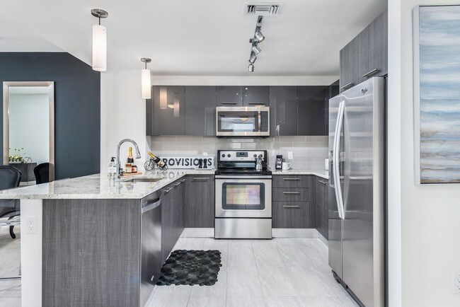 The Landmark South Apartments Doral Fl Apartments Com