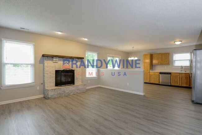 Building Photo - 50% Off DECEMBER Rent - Move-In By 11/30/22