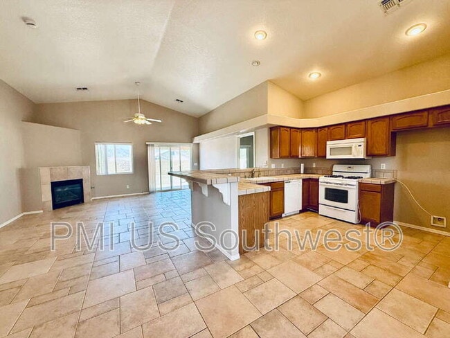 Foto del edificio - 4891 Santa Evinita Rd