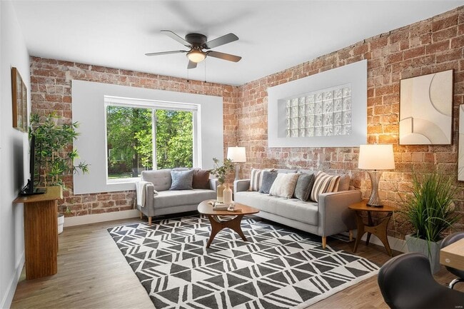 Foto del edificio - 5303 Bancroft Ave