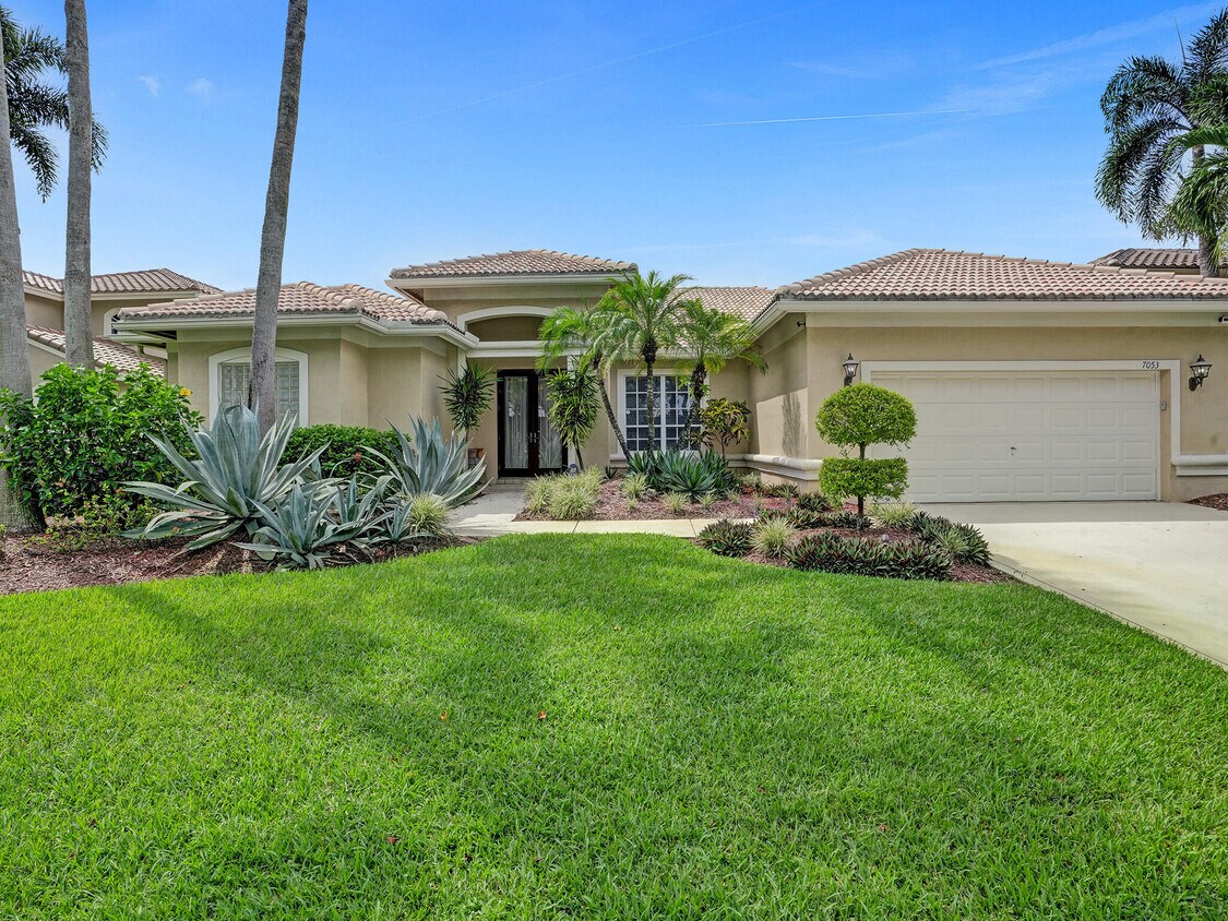 Primary Photo - 7053 Oakshire Ct