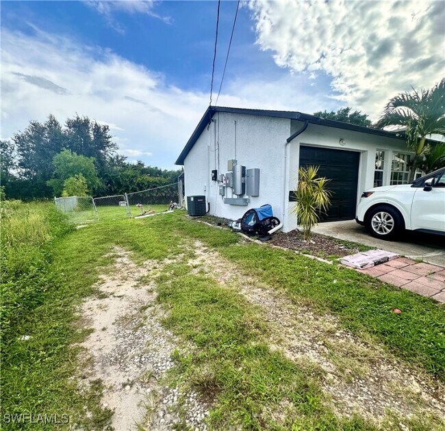 Foto del edificio - 3307 23rd St SW