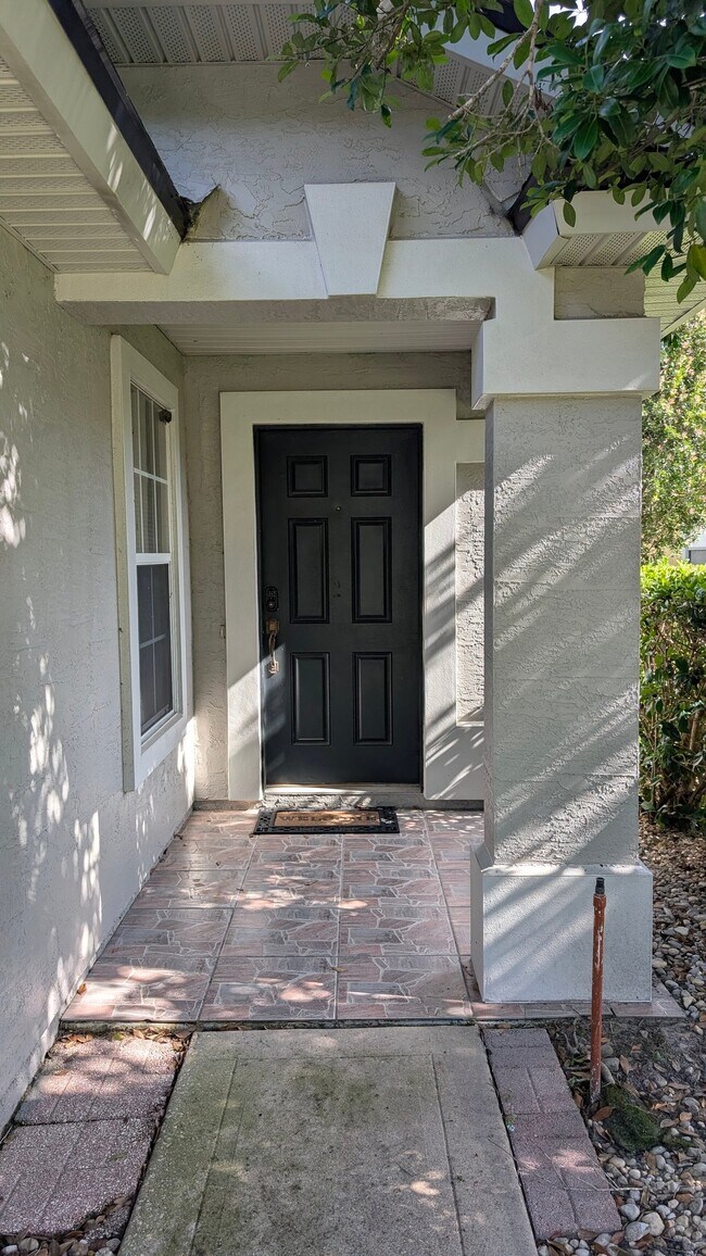 Foto del edificio - 963 Beckingham Dr