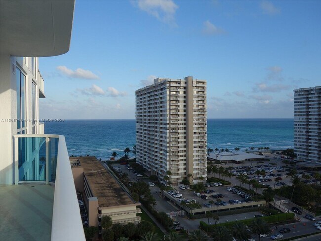 Building Photo - 1945 S Ocean Dr