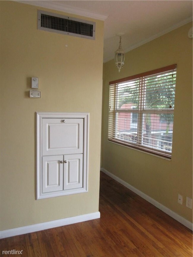 Foto del edificio - 1 br, 1 bath  - 141 Isle of Venice Dr Apt 4 4