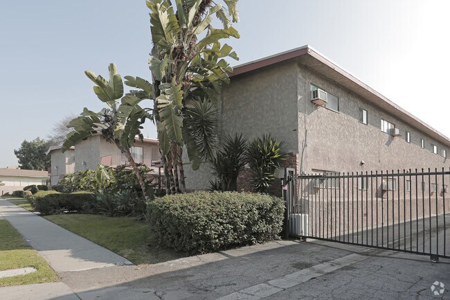 Building Photo - Villa Sorrento Apartments