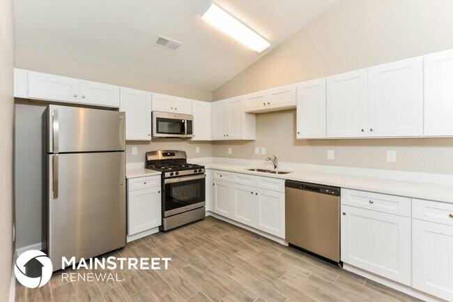 Foto del edificio - 738 Stonebridge Way