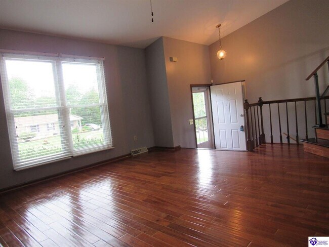 Foto del edificio - 696 Cottonwood Dr