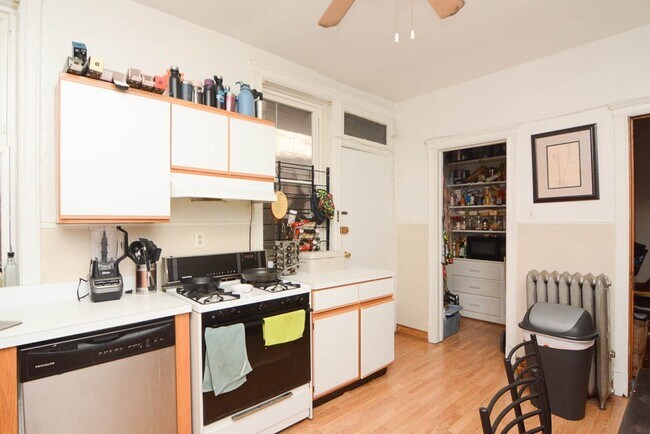 Foto del edificio - 1150 W Waveland Ave