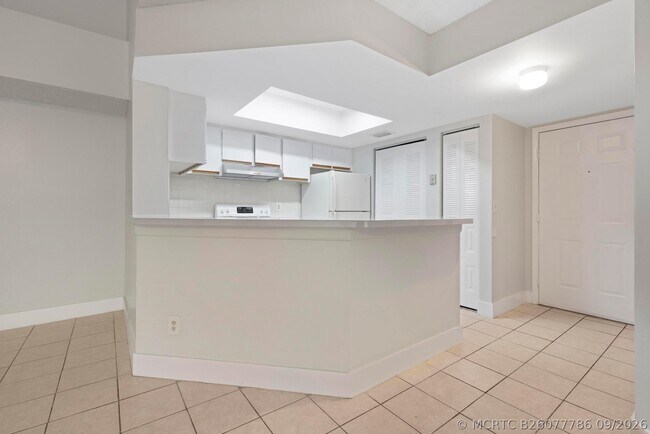 Foto del edificio - 9166 W Atlantic Blvd