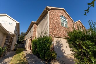 Building Photo - 11413 Hackmatack Way