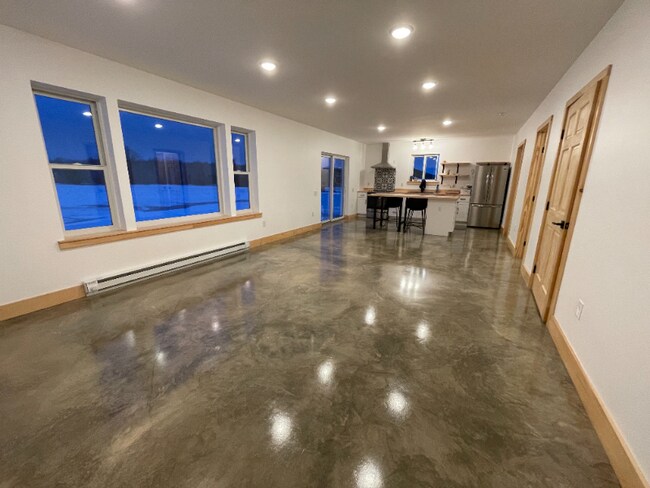 Building Photo - 295 Enfield Center Rd W