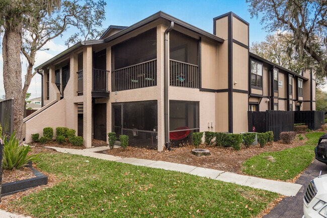 Building Photo - 14733 Norwood Oaks Dr
