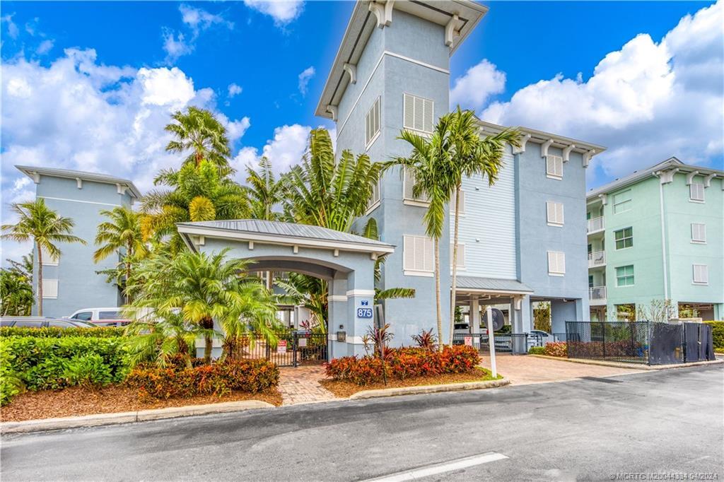Foto principal - 875 NW Flagler Ave