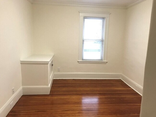 Building Photo - 66 Conwell Ave
