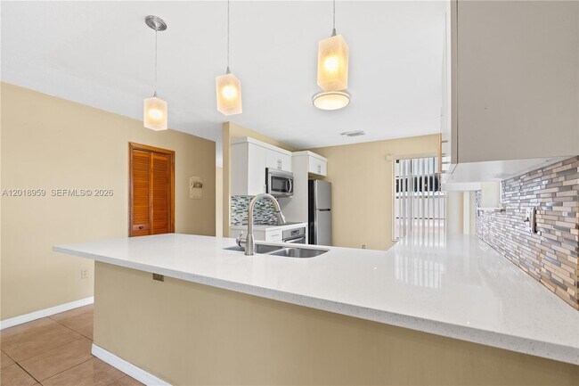 Building Photo - 15345 SW 63rd Ter