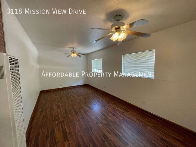 Building Photo - 3118 Mission View Dr