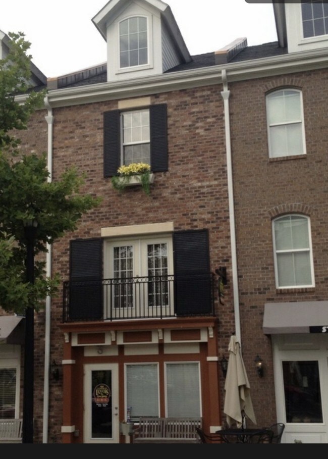 Foto del edificio - 2922 Howard Ave
