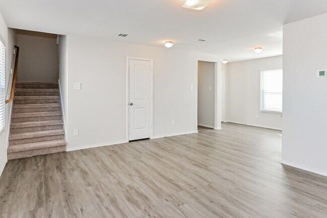 Building Photo - 10506 Apple Pie Rd