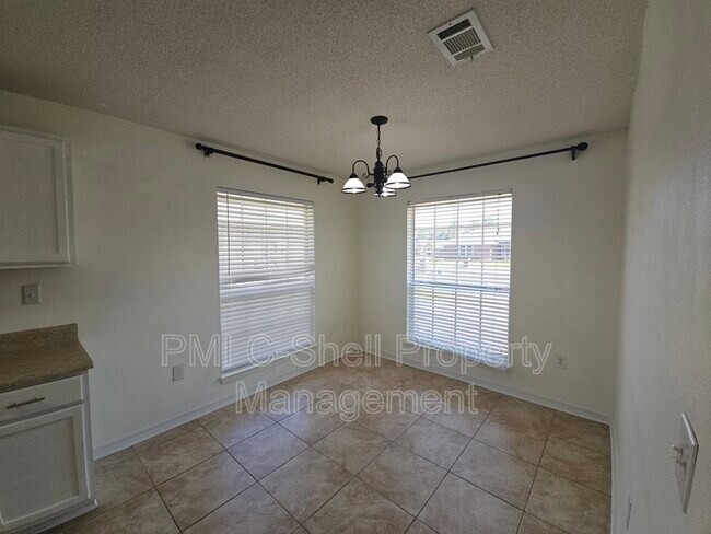 Foto del edificio - 4769 Ribault Ln