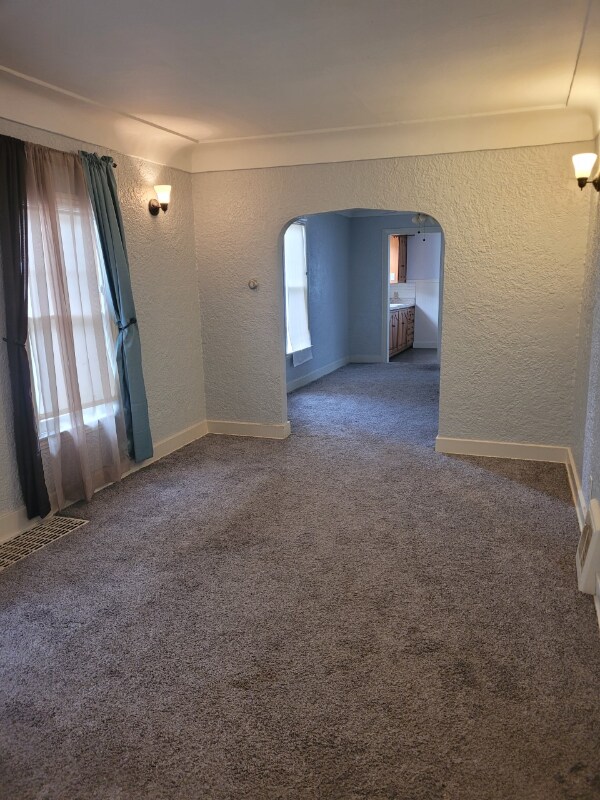 Foto del edificio - 929 Coventry Ave