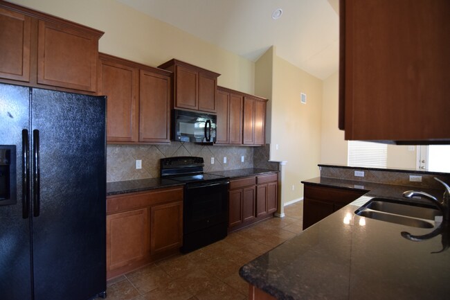 Foto del edificio - 1203 Fawn Lily Dr