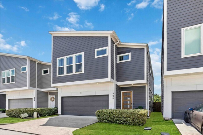 Building Photo - 9636 Habitat St