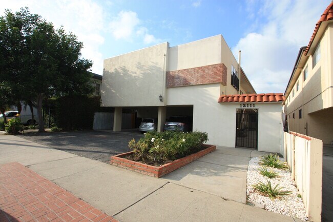 Building Photo - 12111 Pacific Ave