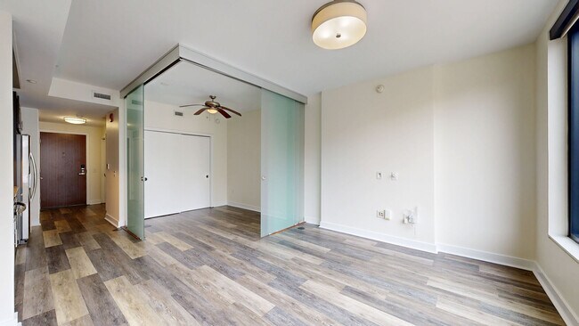 Interior Photo - Capitol View on 14th