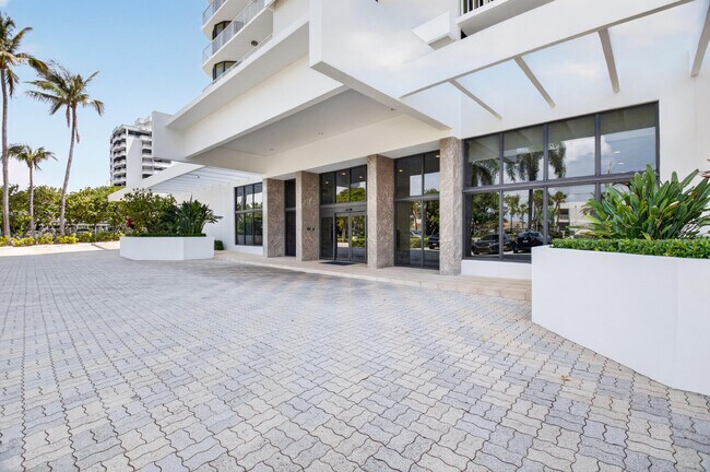 Foto del edificio - 2917 S Ocean Blvd