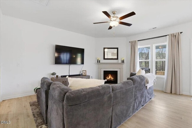 Building Photo - Earn Wealth While Leasing - Like a Homeowner - Lease to Own