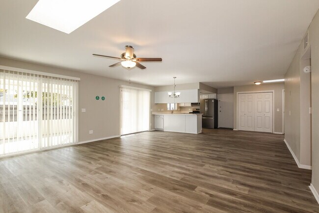 Foto del edificio - 1815 W Wikieup Ln