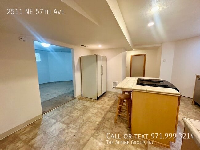 Building Photo - 2511 NE 57th Ave