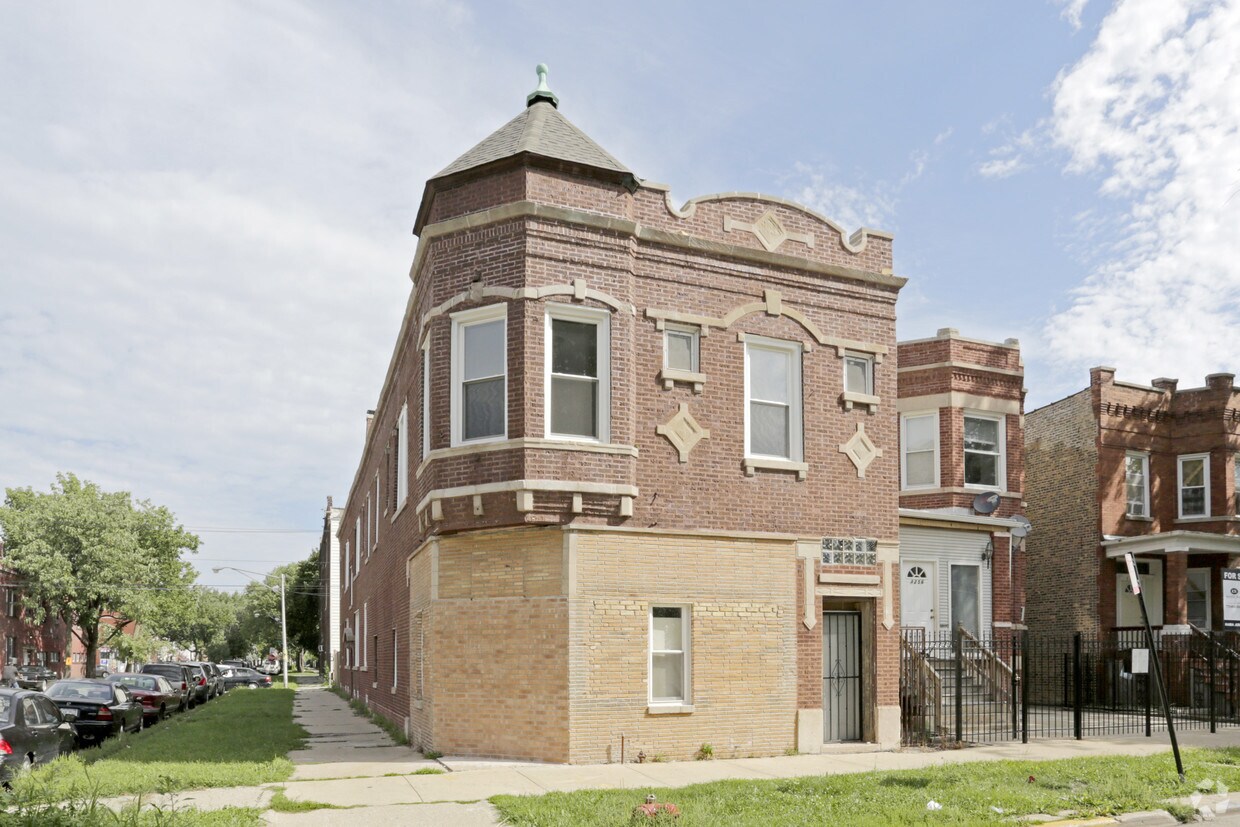 Primary Photo - 4258 W Kamerling Ave